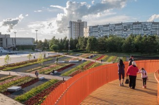 도시 생활을 바꾸는 공간의 리노베이션 - 러시아 아자트 광장