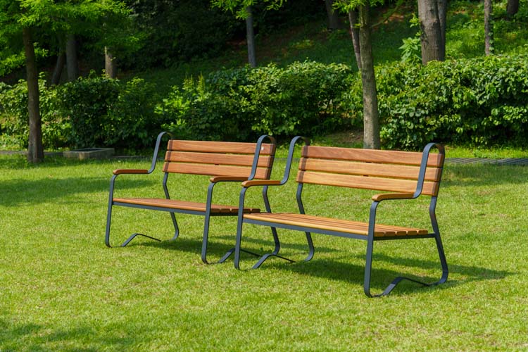 Finny Bench