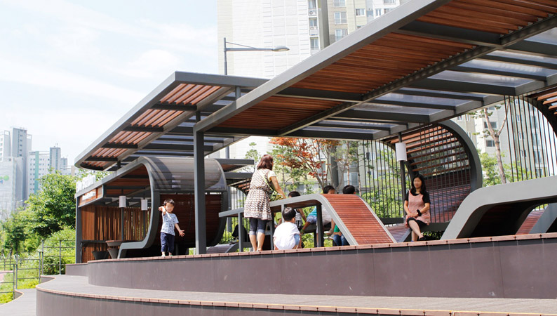Winner of the Yangjaecheon Complex Facility Design Contest